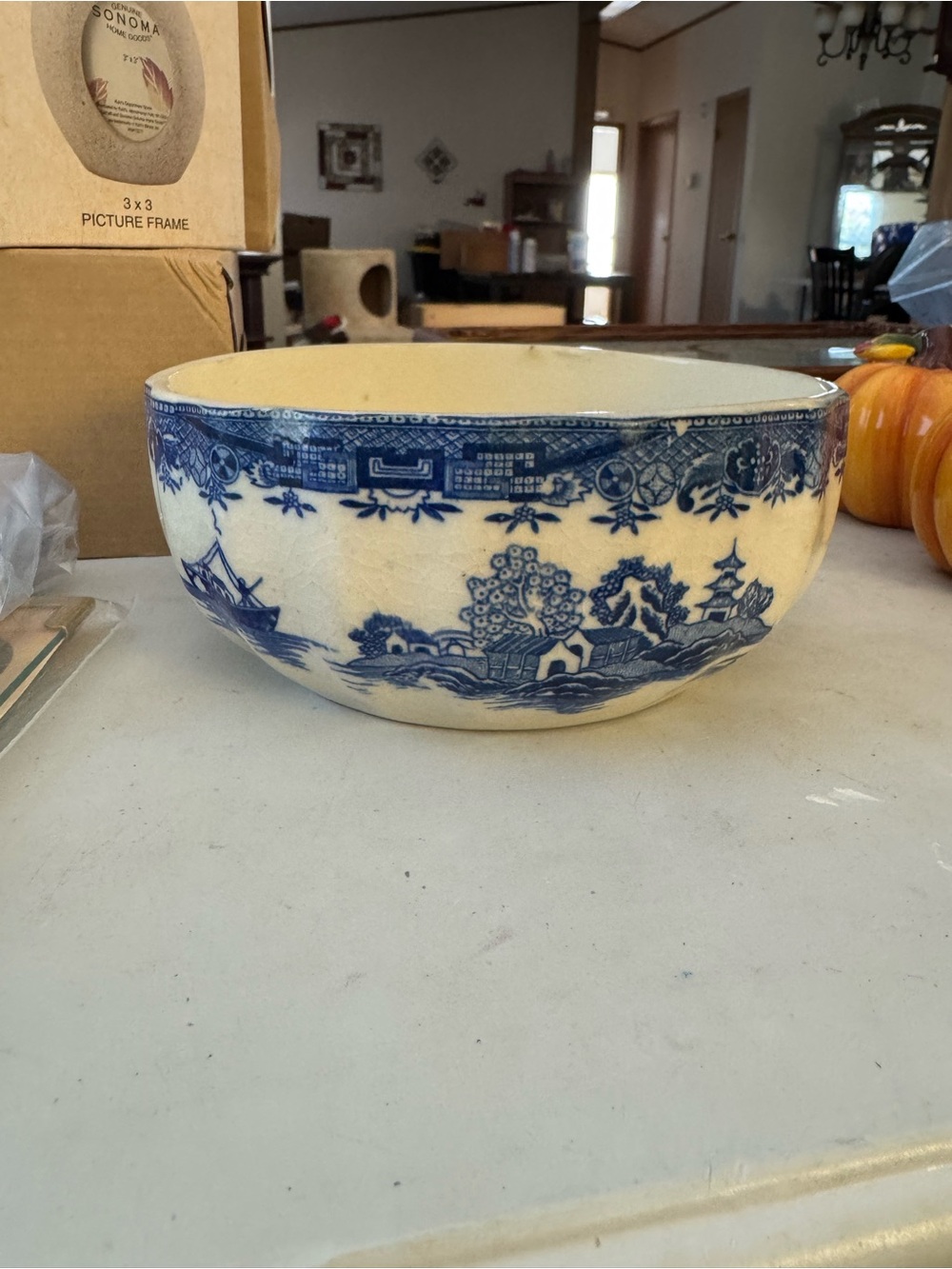 Vintage Chinese Ceramic Bowl (Japan)